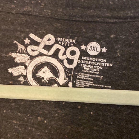 LRG Ragland shirt gently used good condition - Picture 2 of 4